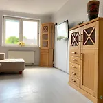 Bonjour Room